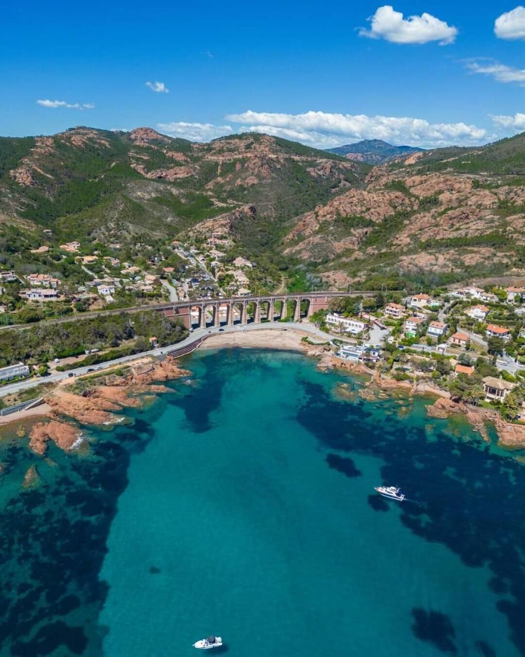 Petit Paradis Vue Mer- Plage Et Calanques A 3 Mn Saint-Raphaël Dış mekan fotoğraf